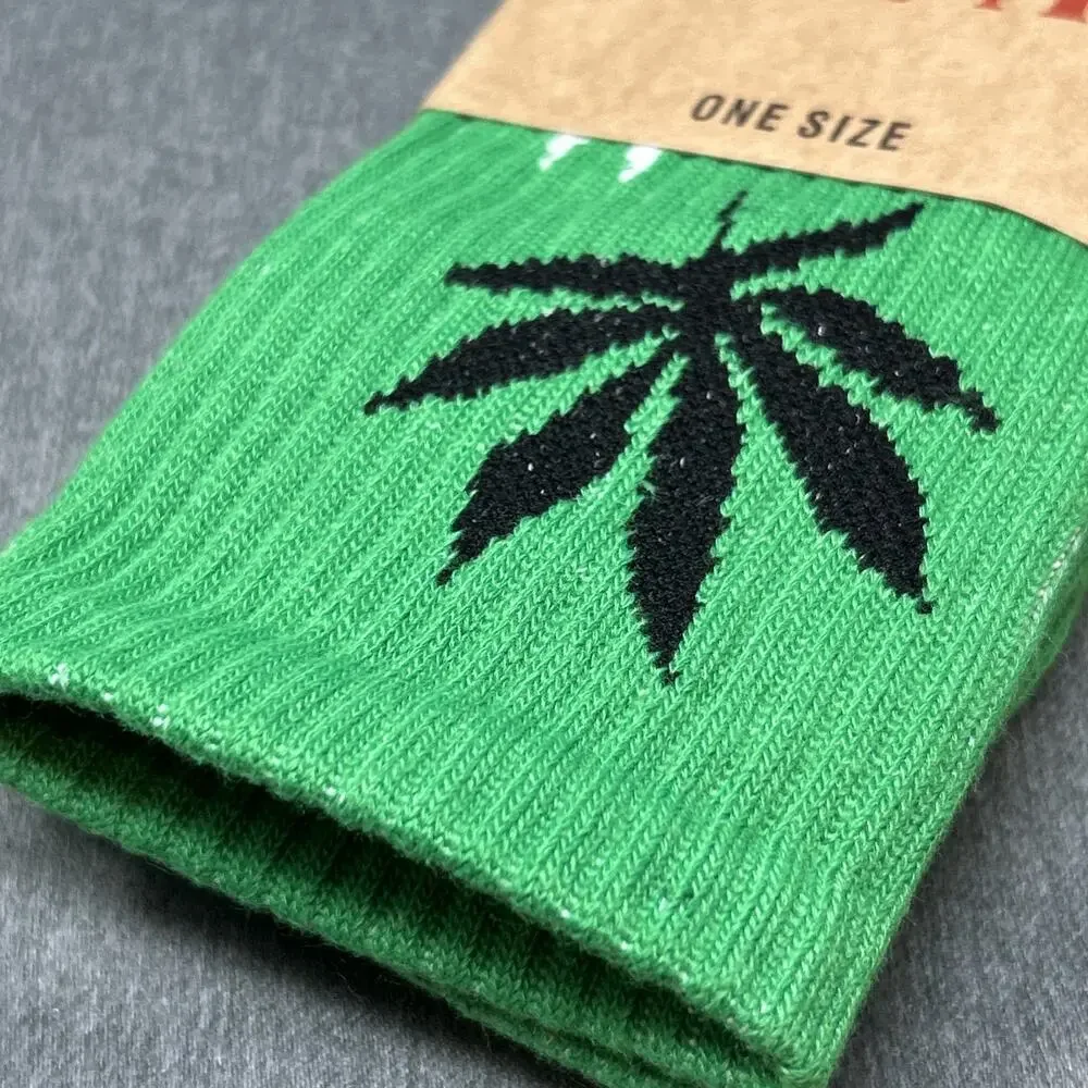 NEW Pro M3 Weed Leaf Socks Green Men's One Size Fits Most Novelty Crew Socks NWT